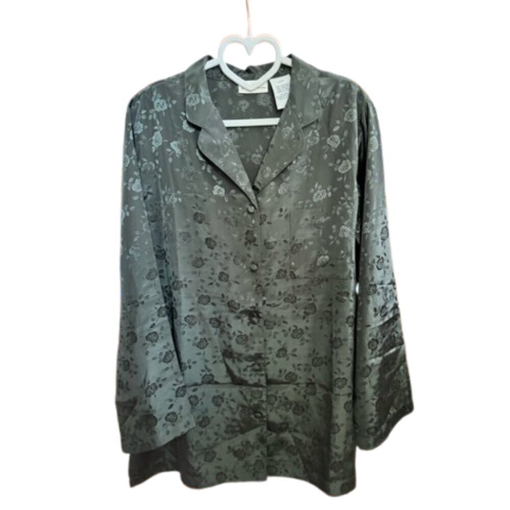 28. Jaclyn‎ Smith Floral Deep Green Pajama Top M